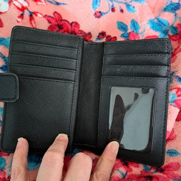 Michael Kors Medium Crossgrain Leather Wallet - Picture 3 of 10